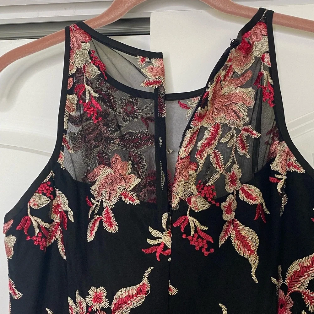 White House Black Market 0 Floral Dress - Picture 4 of 9